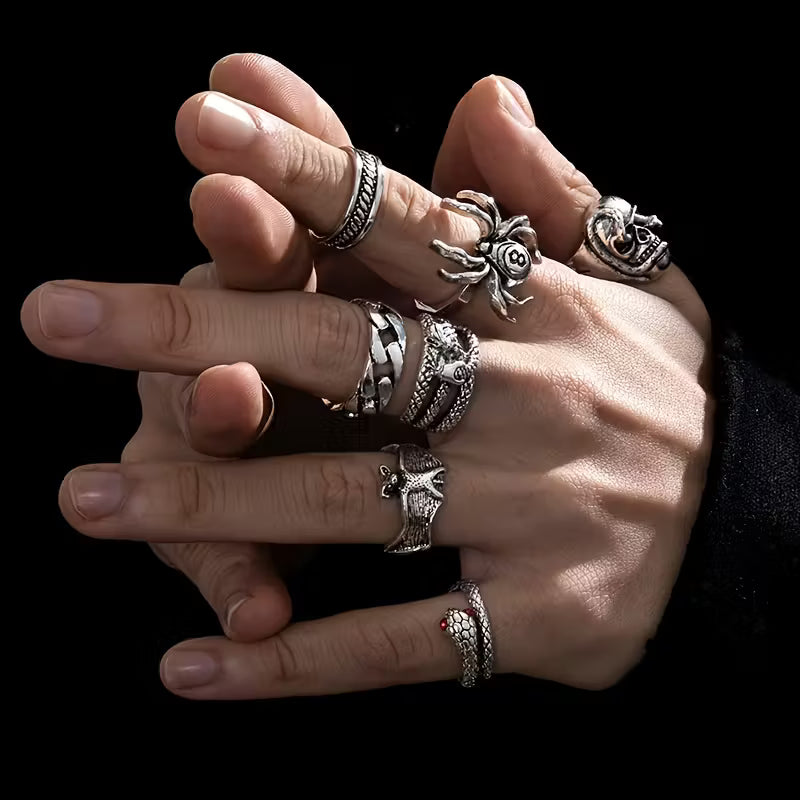 Gothic Punk Ring Set – 7PCS Vintage Silver Rings for Men & Women (Spider, Skull, Dragon & More)