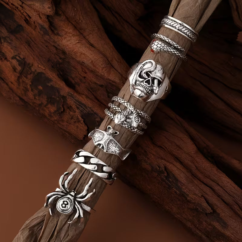 Gothic Punk Ring Set – 7PCS Vintage Silver Rings for Men & Women (Spider, Skull, Dragon & More)
