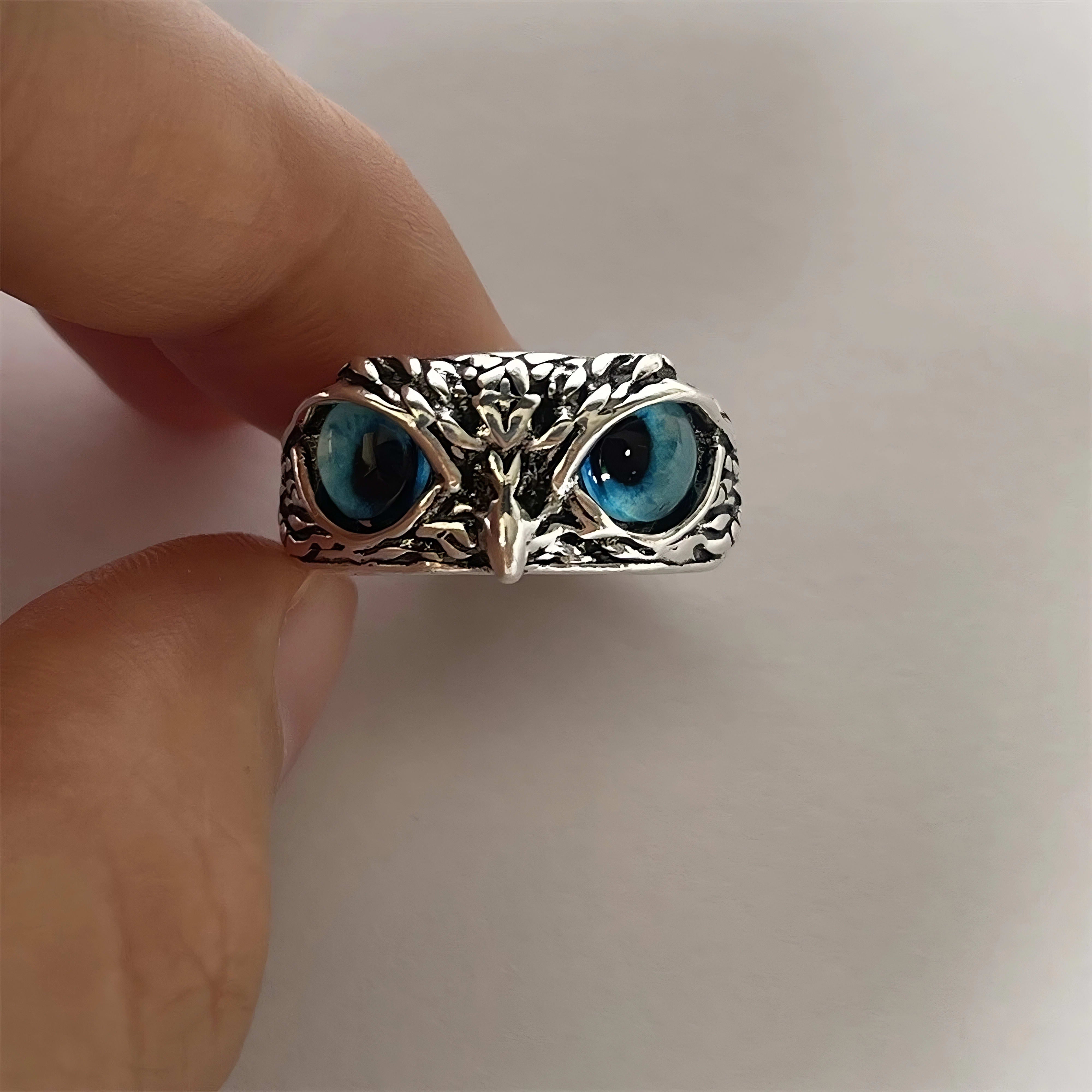 Blue Owl Gaze Ring