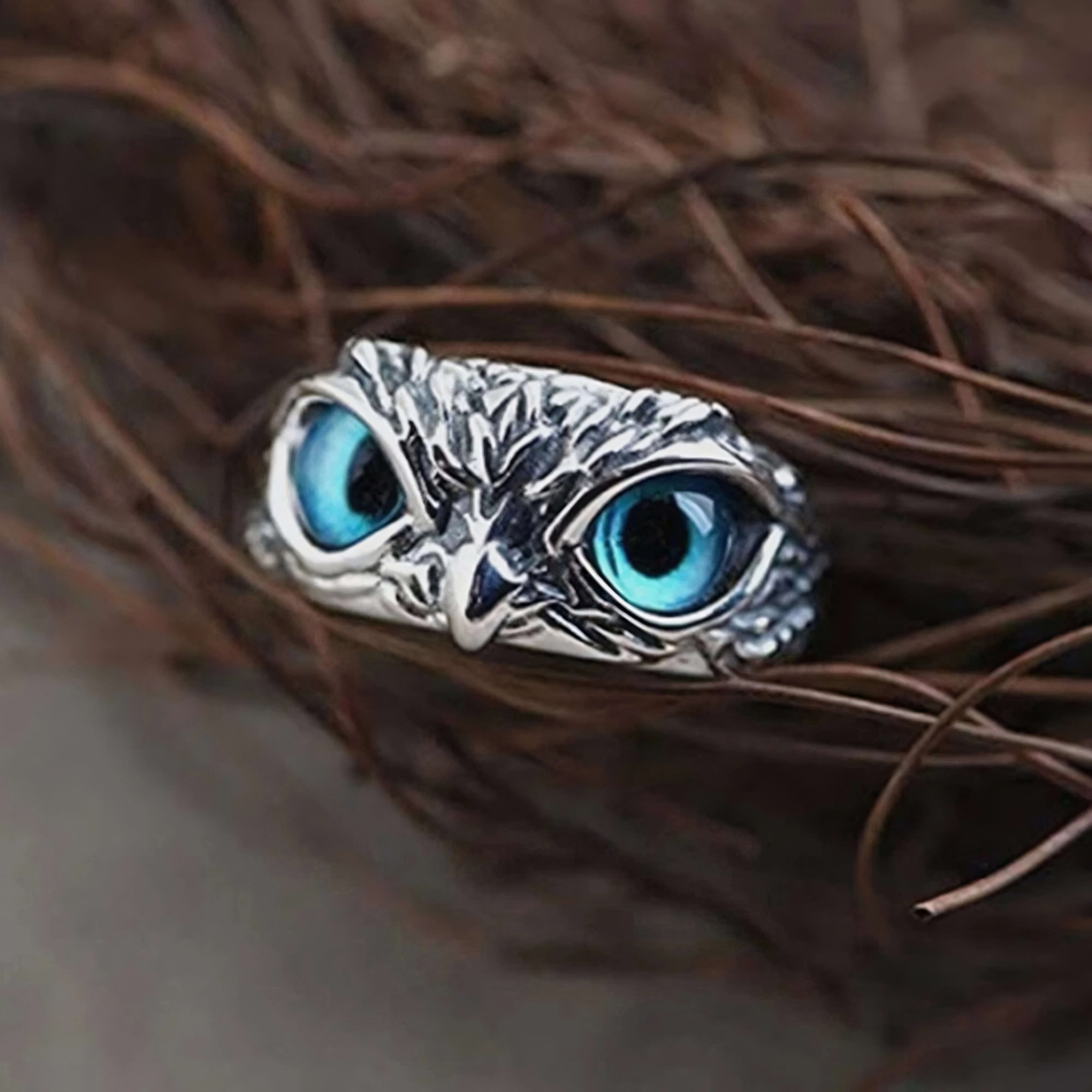 Blue Owl Gaze Ring