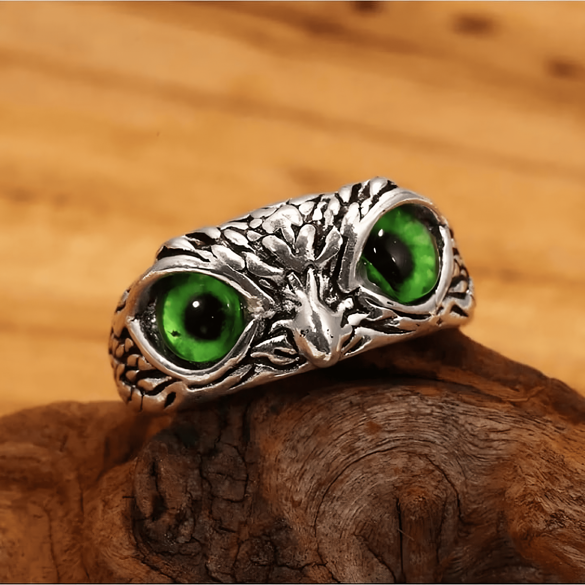 Green Owl Gaze Ring