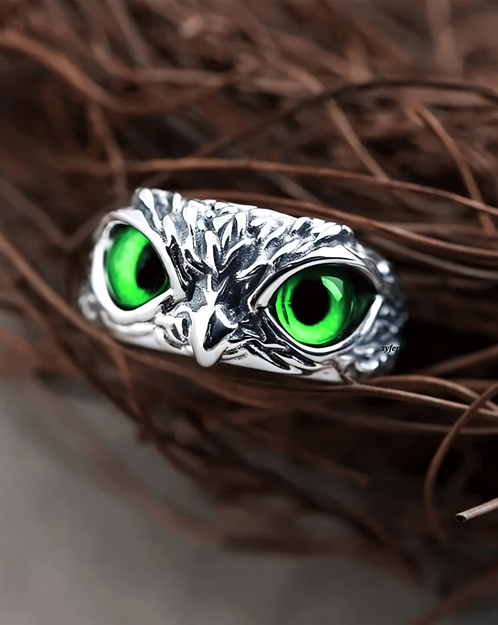 Green Owl Gaze Ring