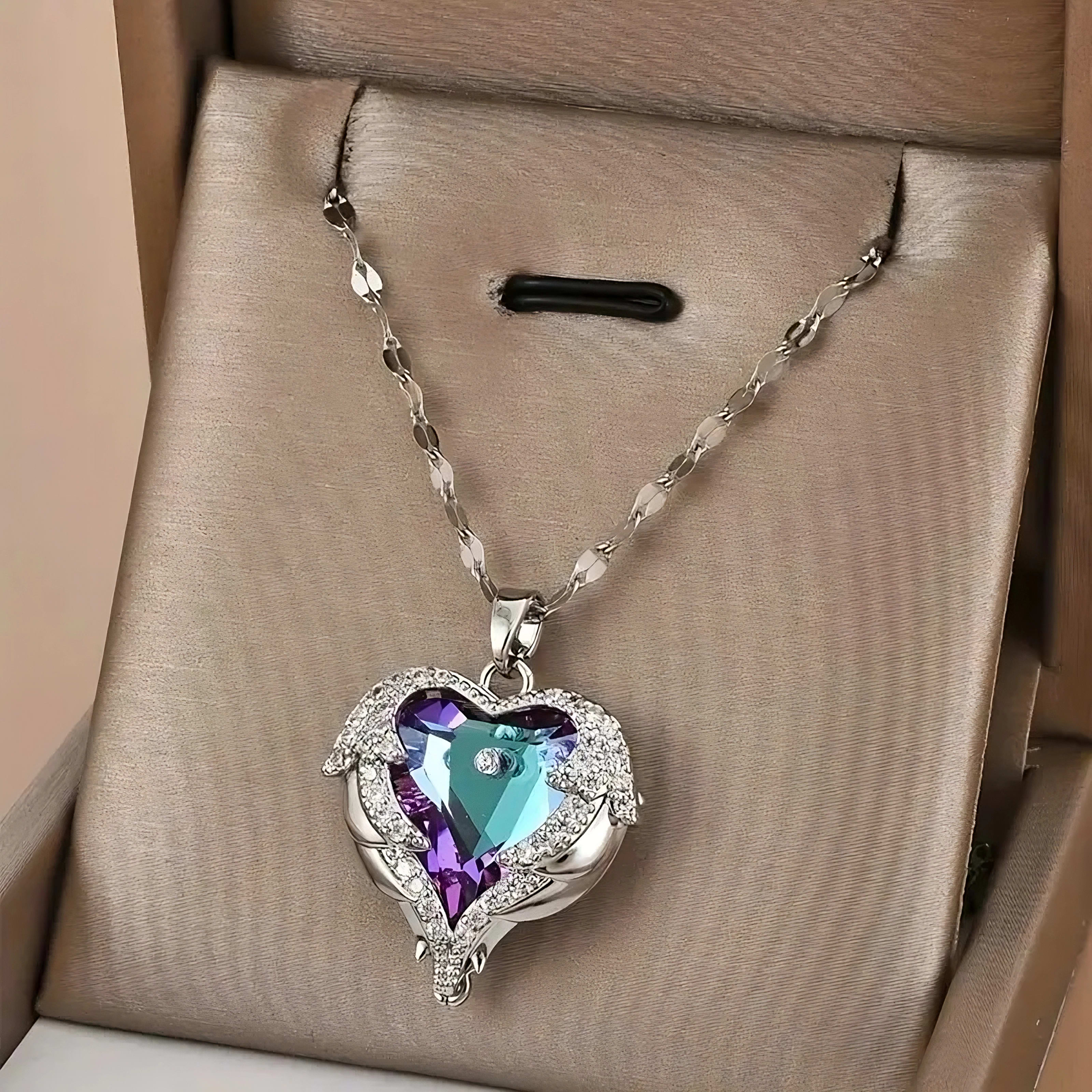 1pc Elegant Ocean Heart Pendant Necklace