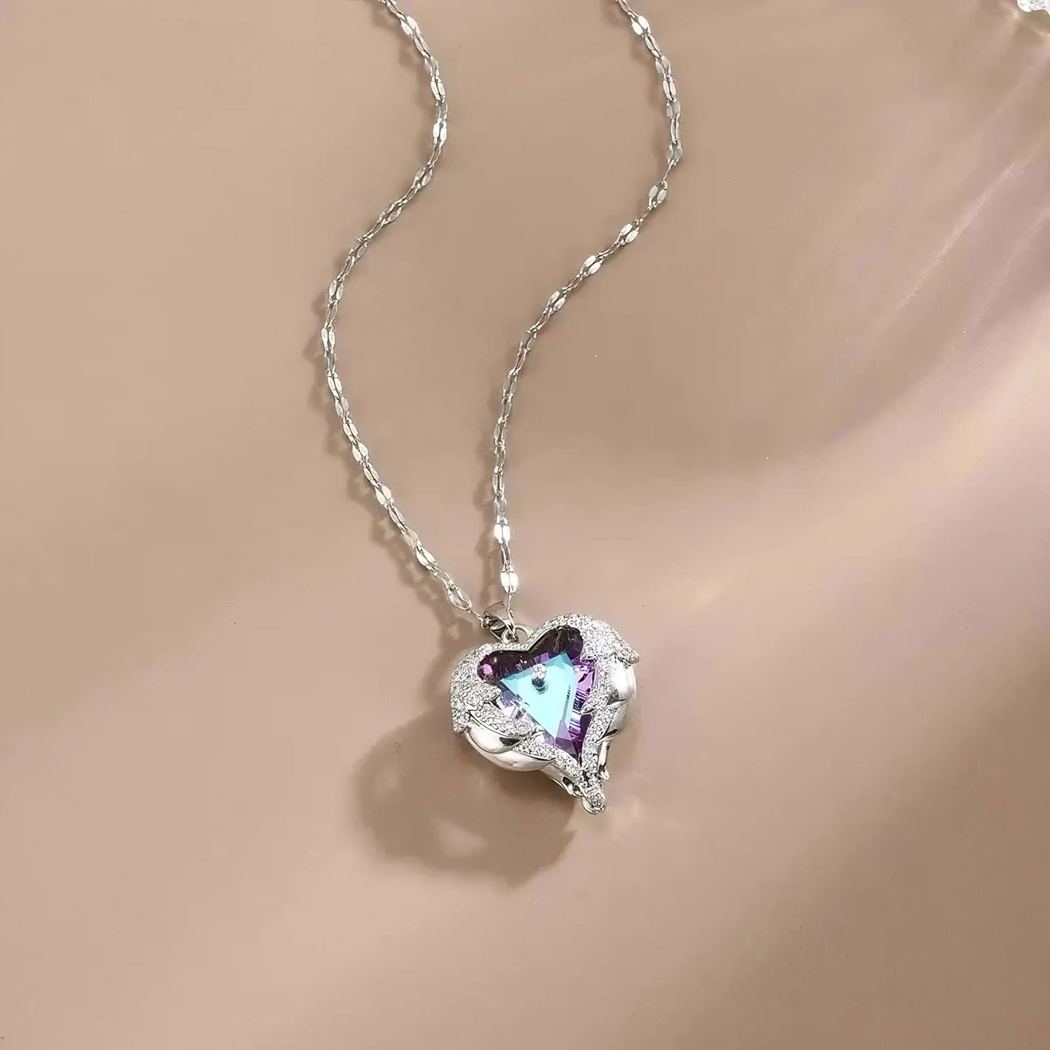 1pc Elegant Ocean Heart Pendant Necklace