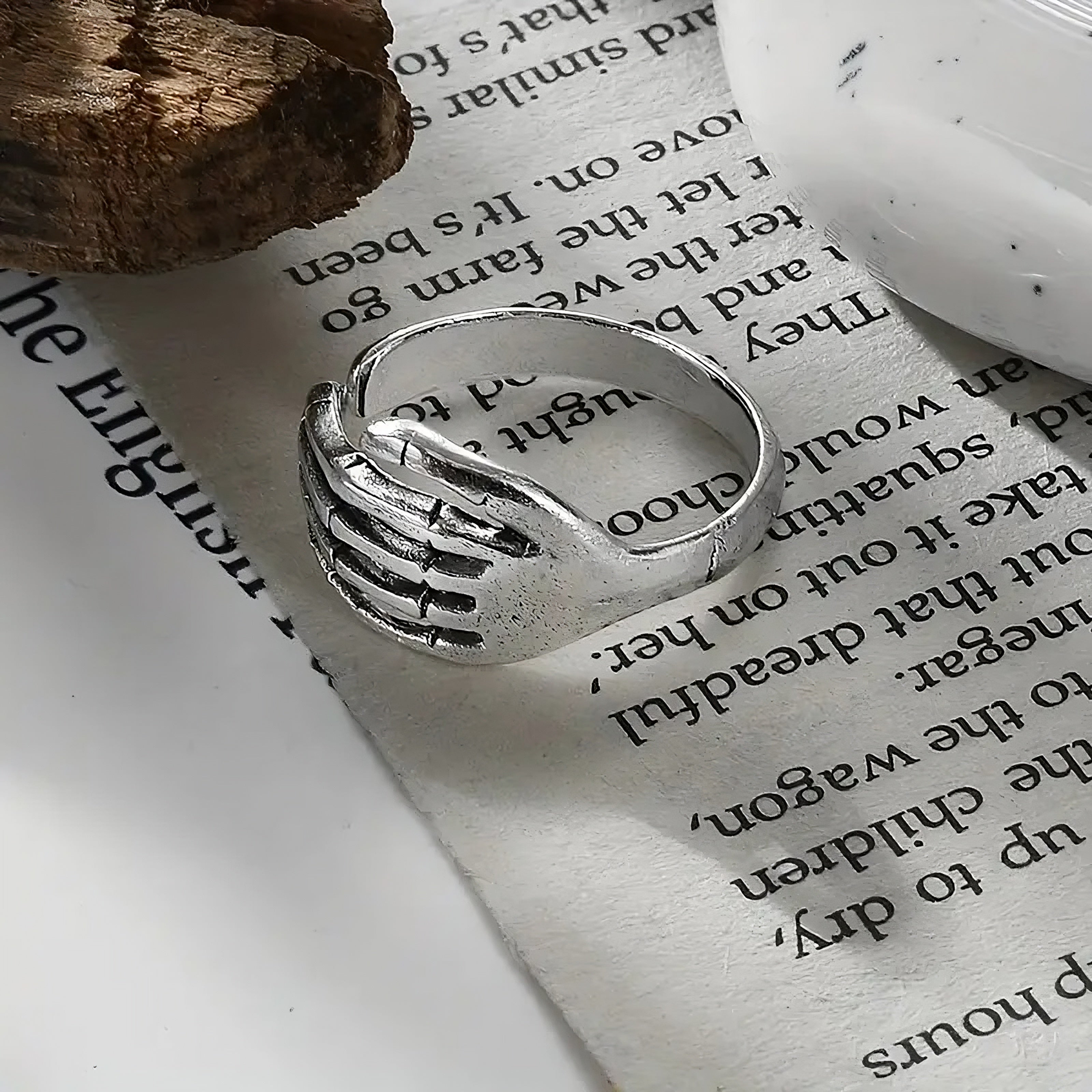 Skeleton Hand Ring – Gothic Punk Adjustable Band