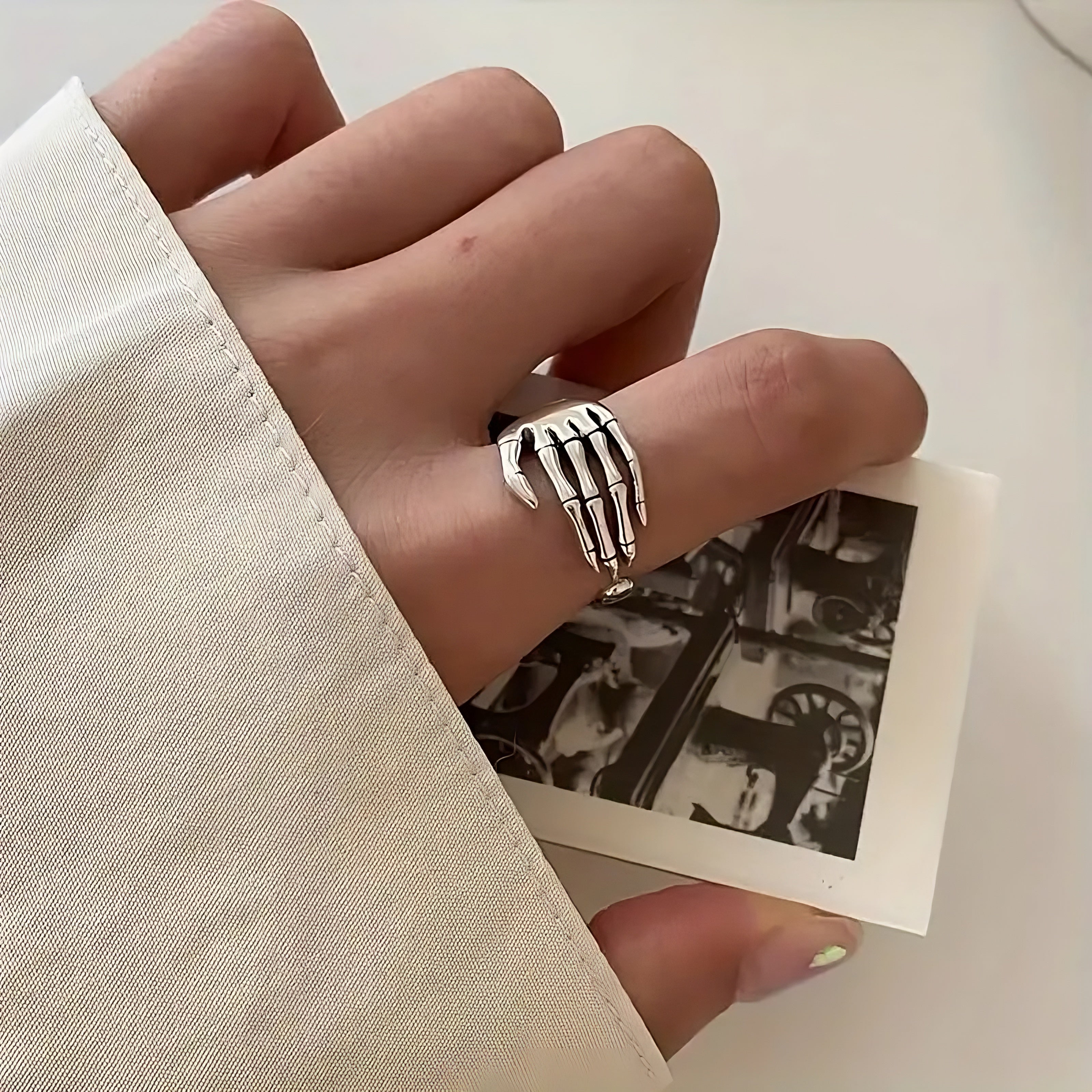 Skeleton Hand Ring – Gothic Punk Adjustable Band