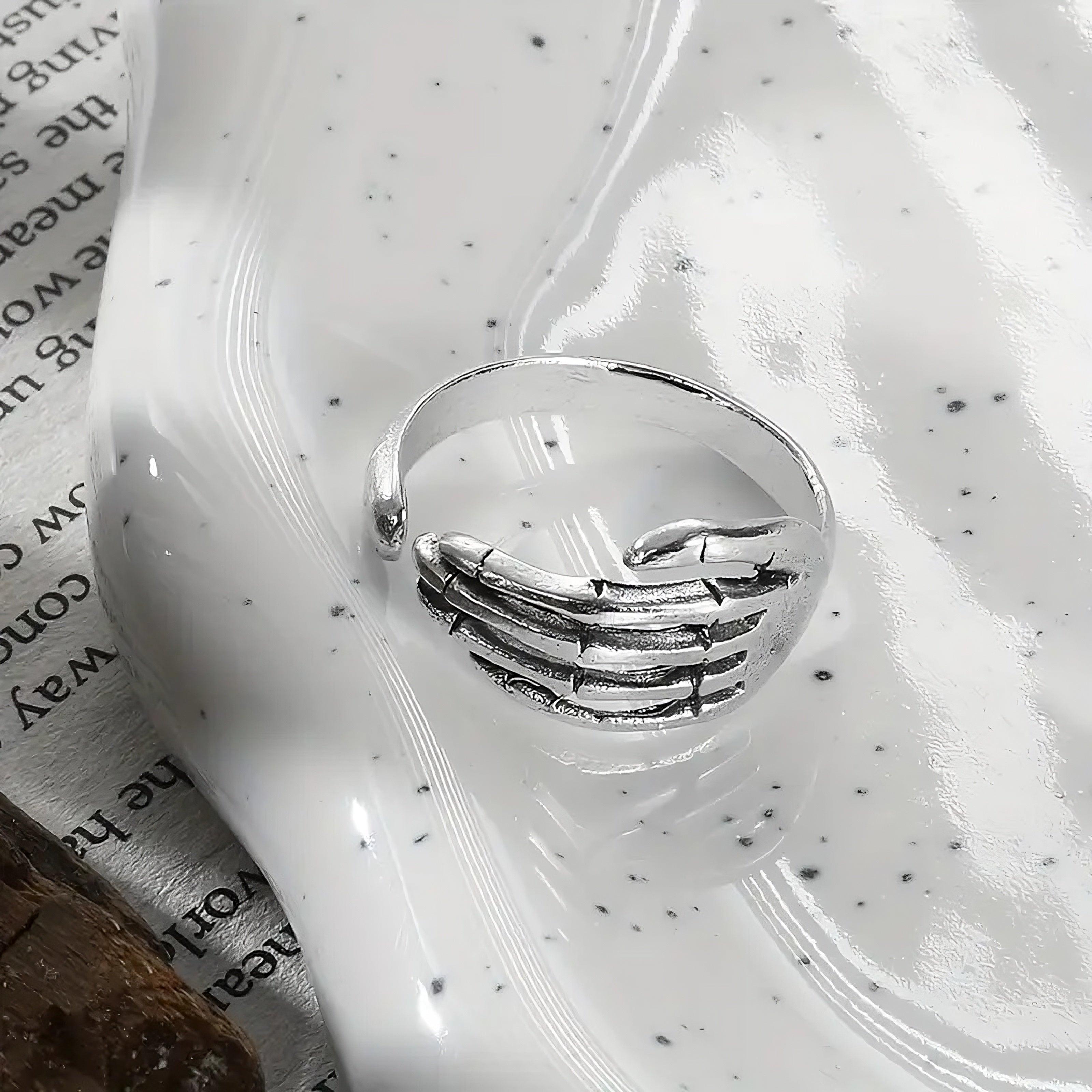 Skeleton Hand Ring – Gothic Punk Adjustable Band