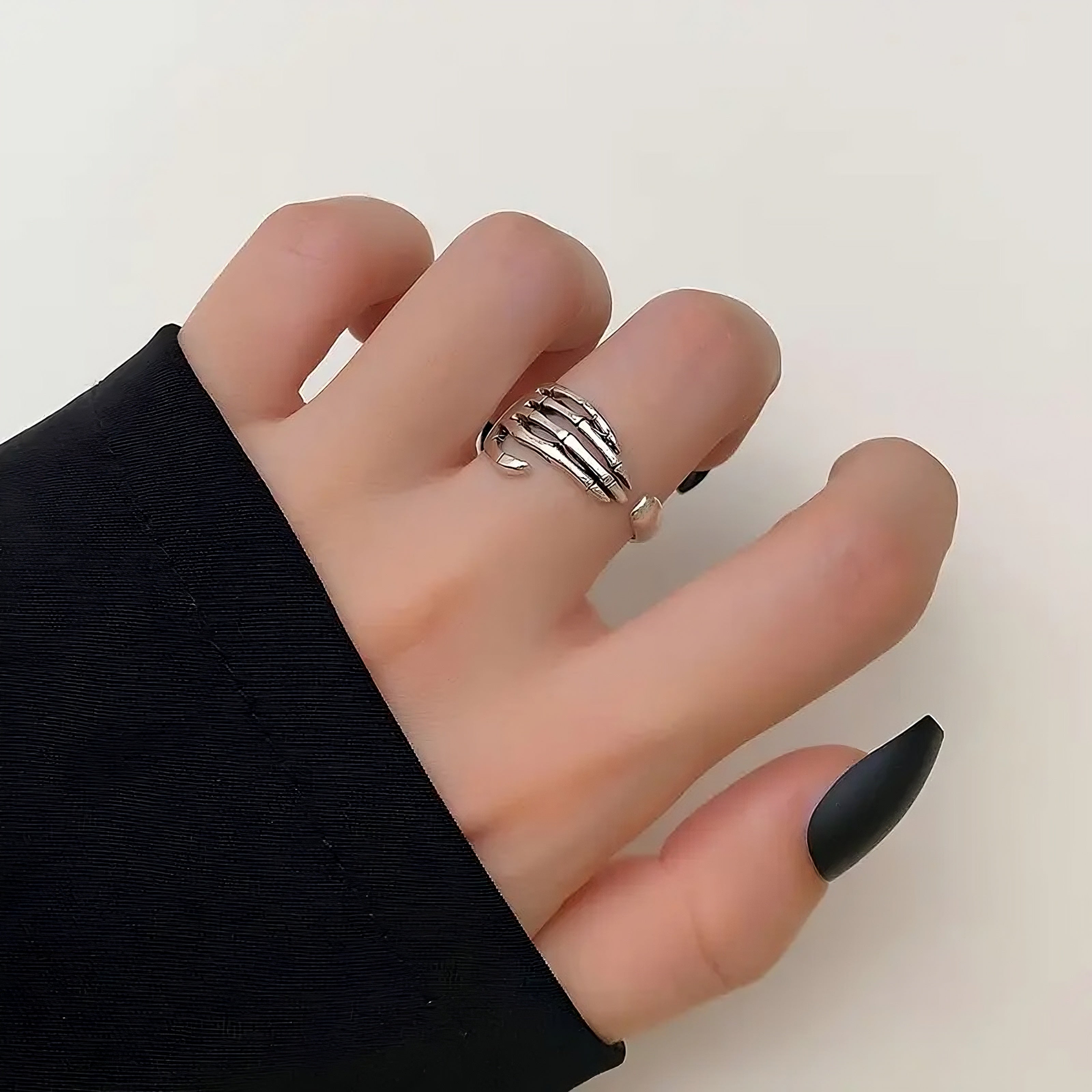 Skeleton Hand Ring – Gothic Punk Adjustable Band