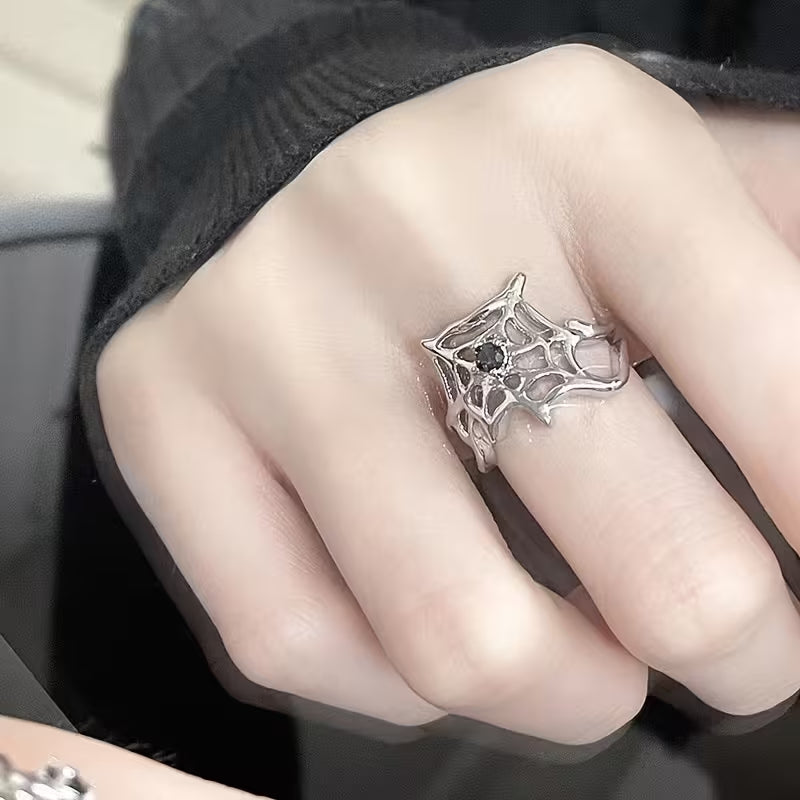 Gothic Spider Ring Set – 3PCS Adjustable Silver Rings with Black Gemstone Detail