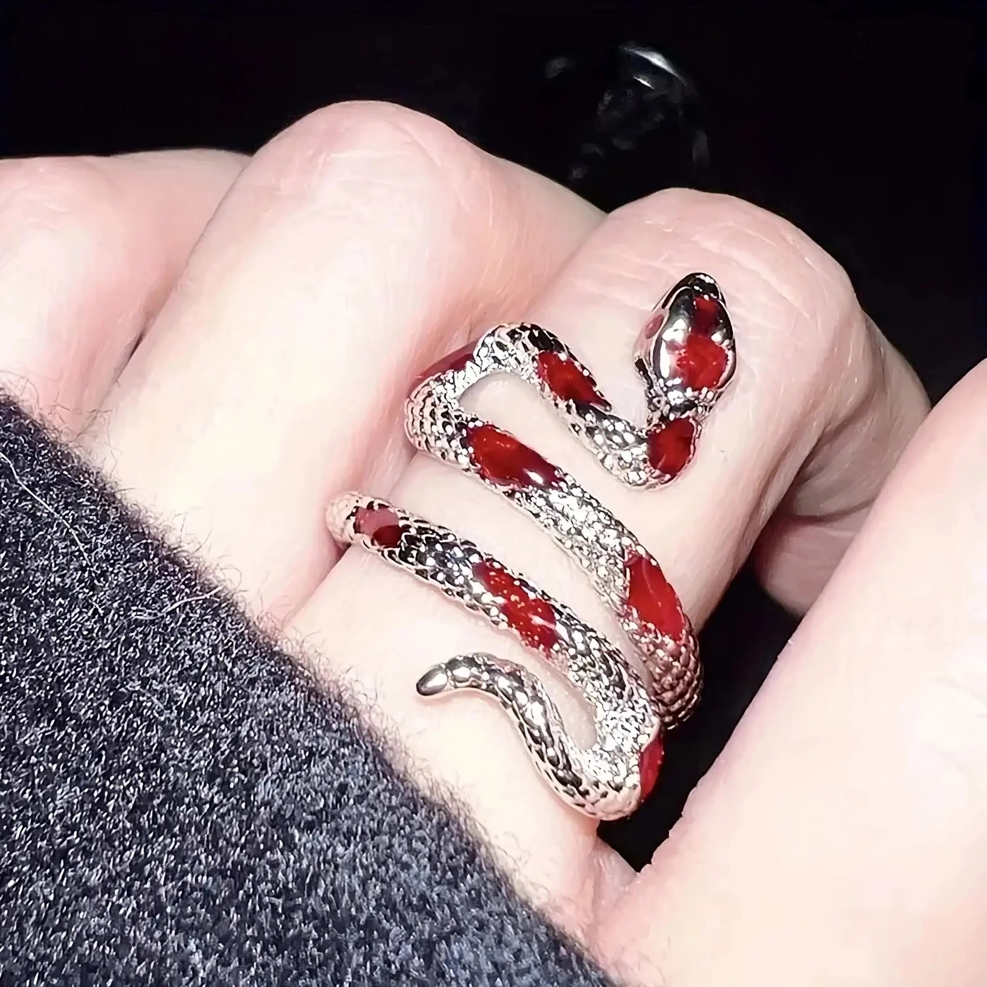Snake Ring Red