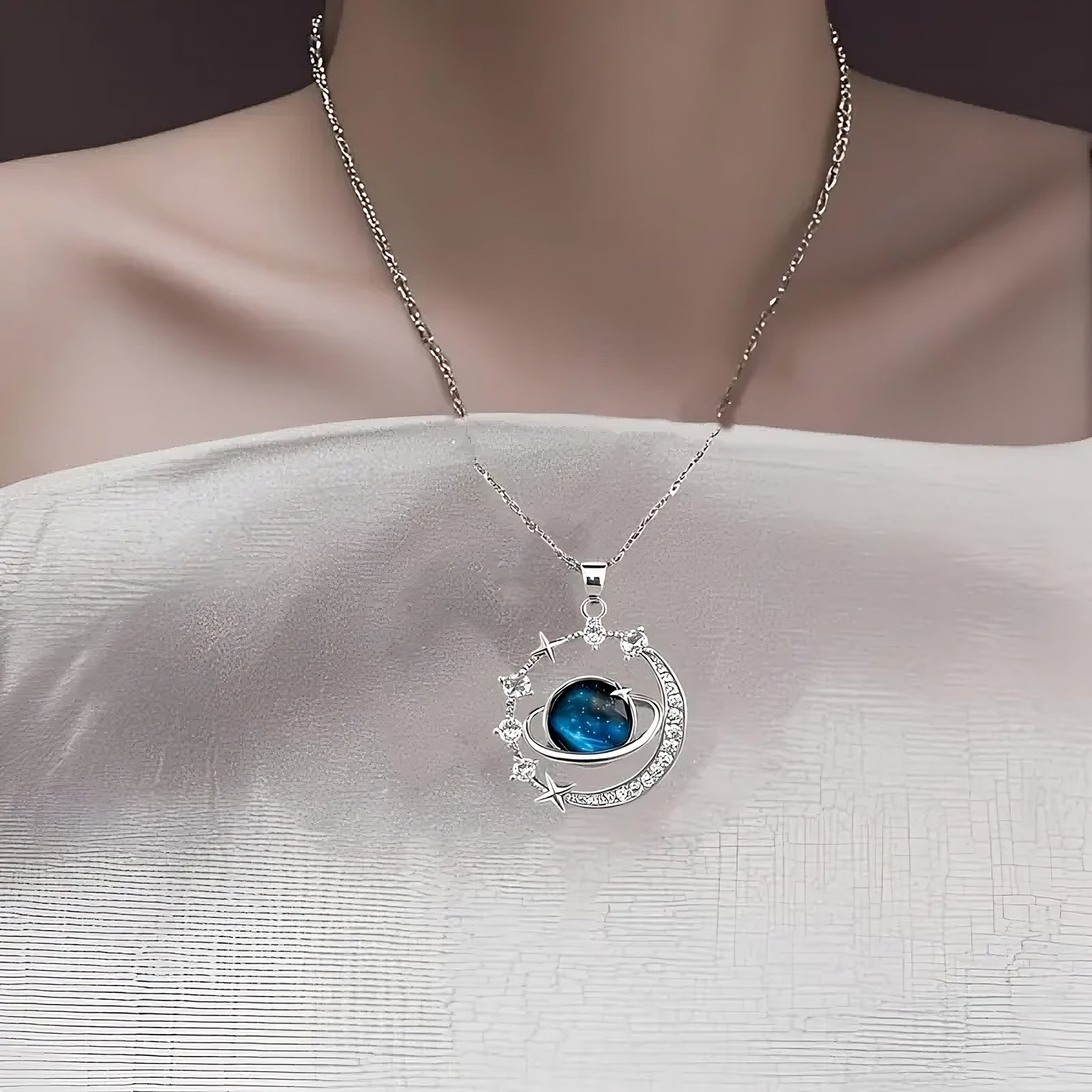 Necklace sky blue