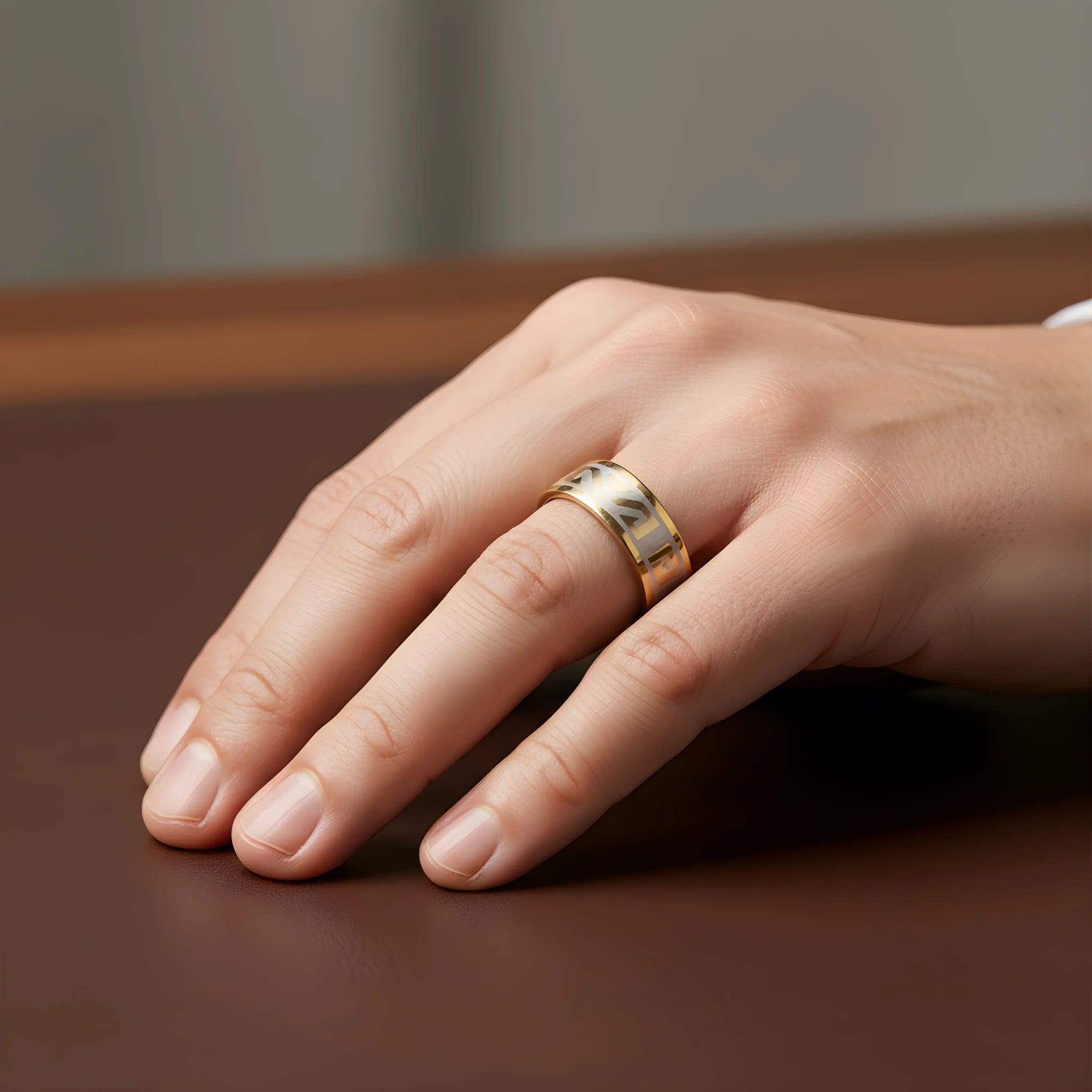 Two-Tone Greek Key Ring 6cm