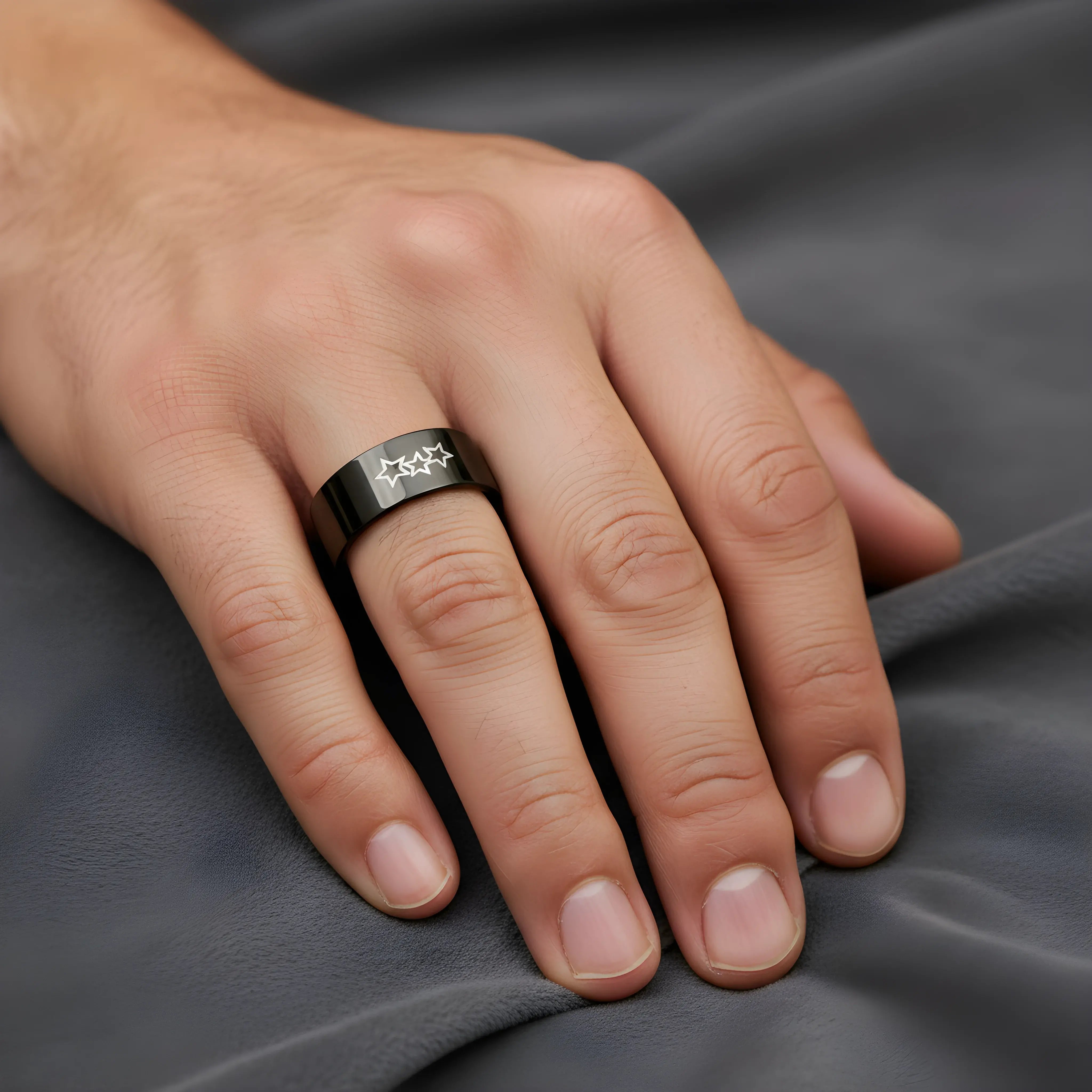 Black Triple Star Ring 6cm
